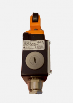 Siemens - P/N:3SE3 100-1E (IP65) - LIMIT SWITCH