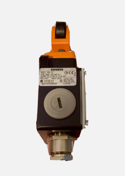 Siemens - P/N:3SE3 100-1E (IP65) - LIMIT SWITCH